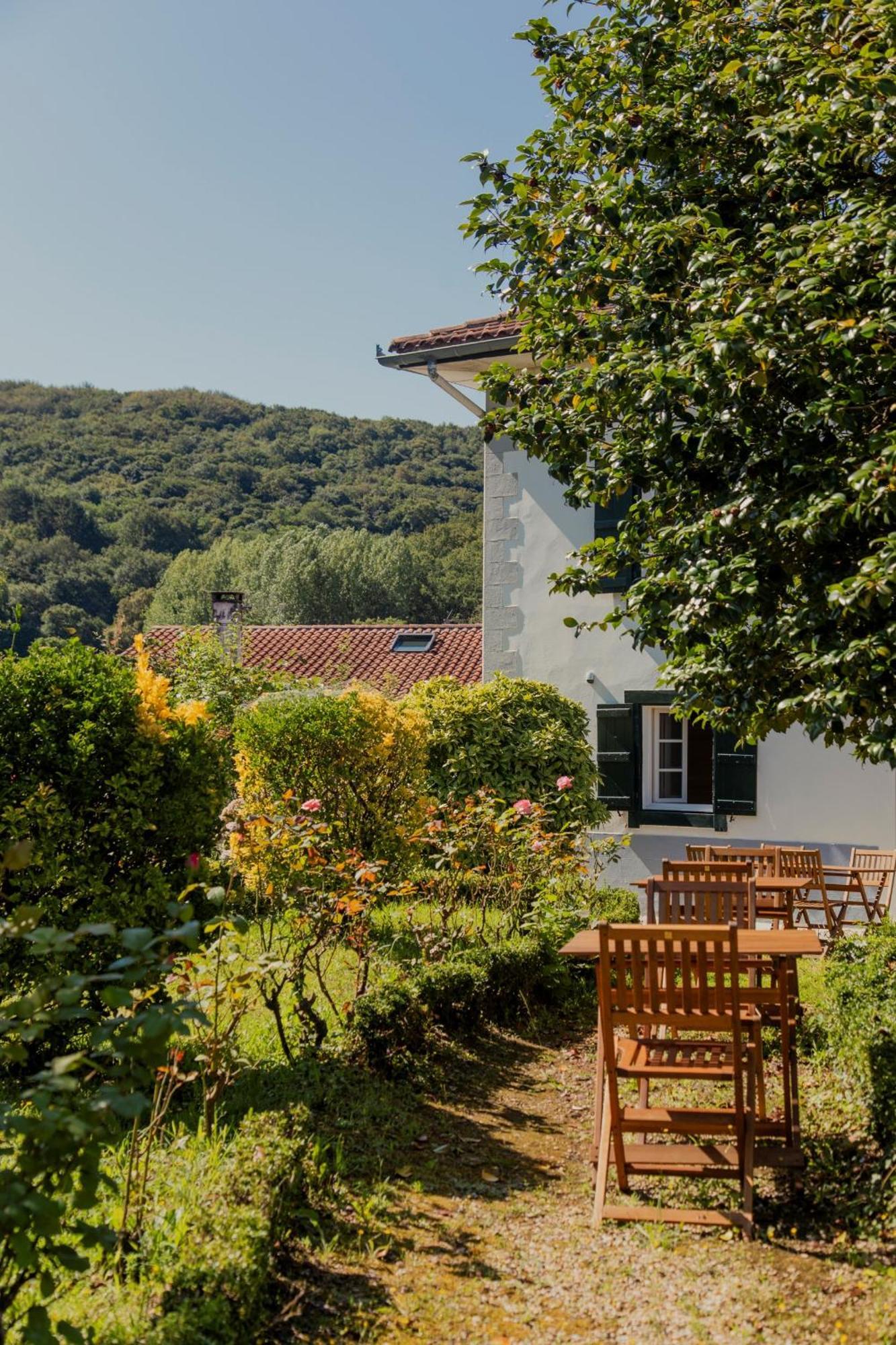 Maison Gamboia, Chambres D'Hotes Au Calme Avec Jardin Hasparren Zewnętrze zdjęcie